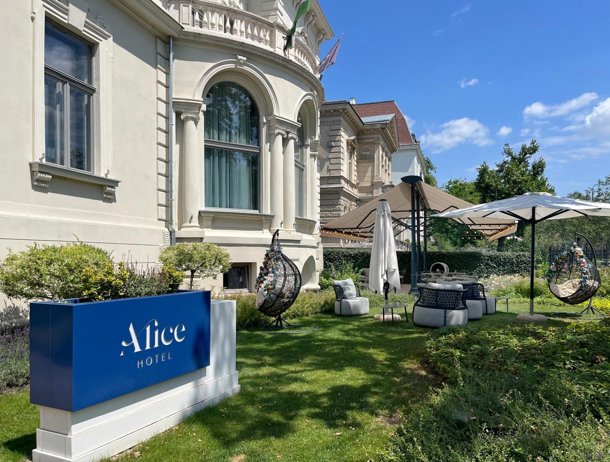 Alice Hotel Budapeste Exterior foto